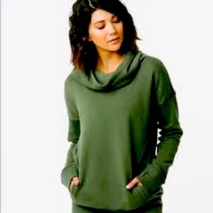 New! Zyia oh-so-soft hoodie olive